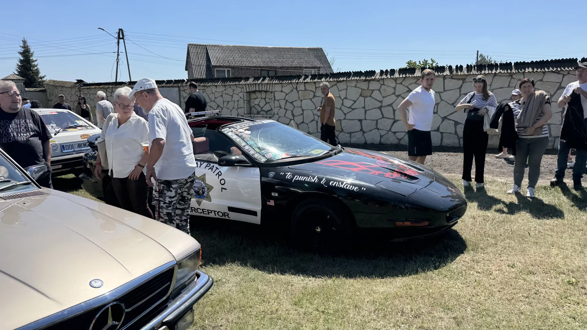 Gala motoryzacji w Lipiu - wystawione pojazdy i publiczność