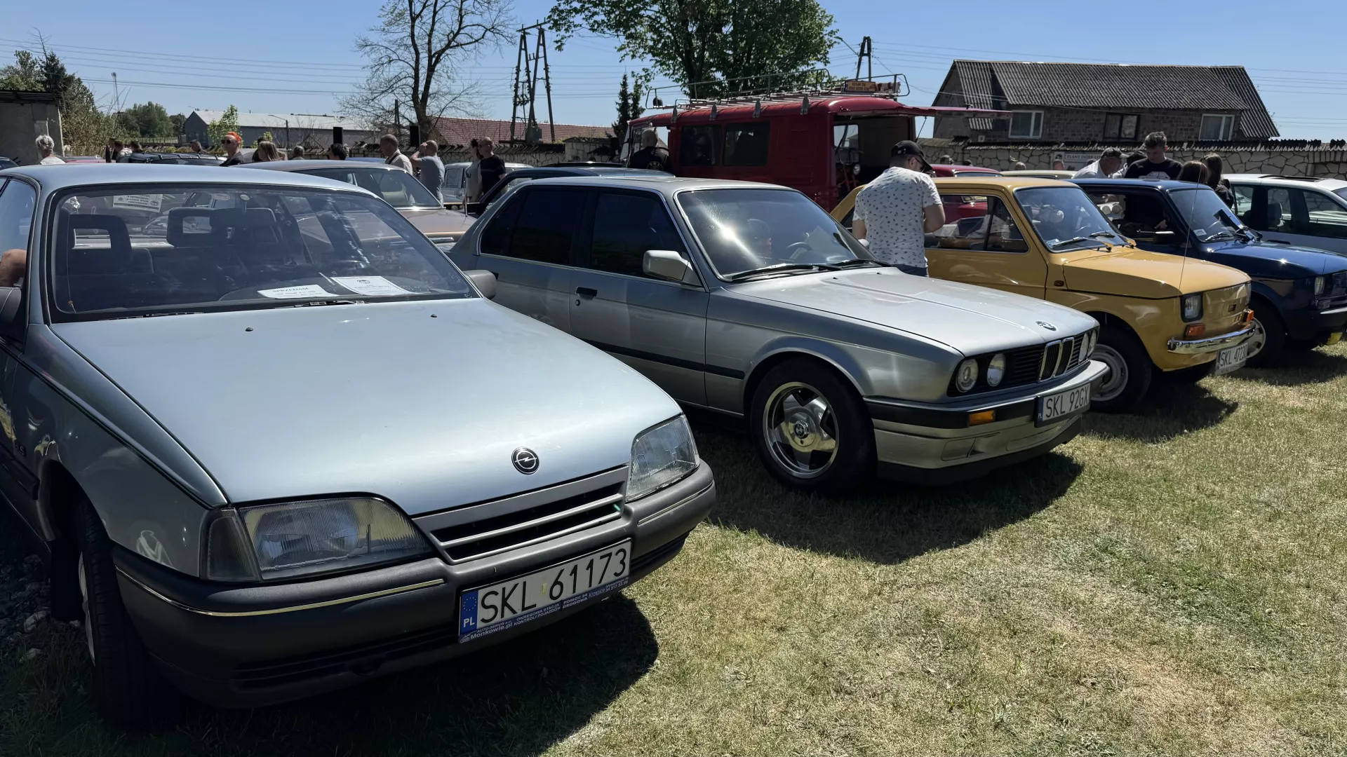 Gala motoryzacji w Lipiu - wystawione pojazdy i publiczność