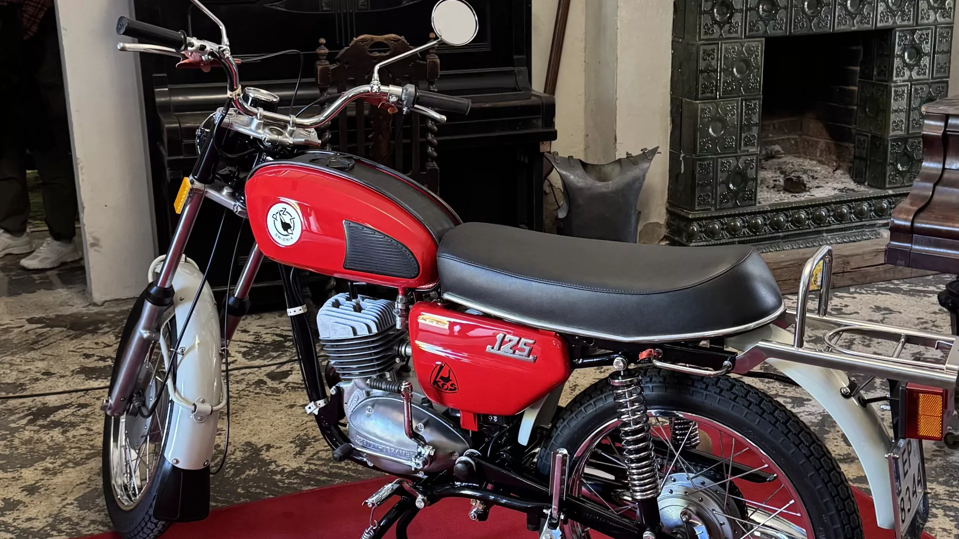 Gala motoryzacji w Lipiu - wystawione pojazdy i publiczność